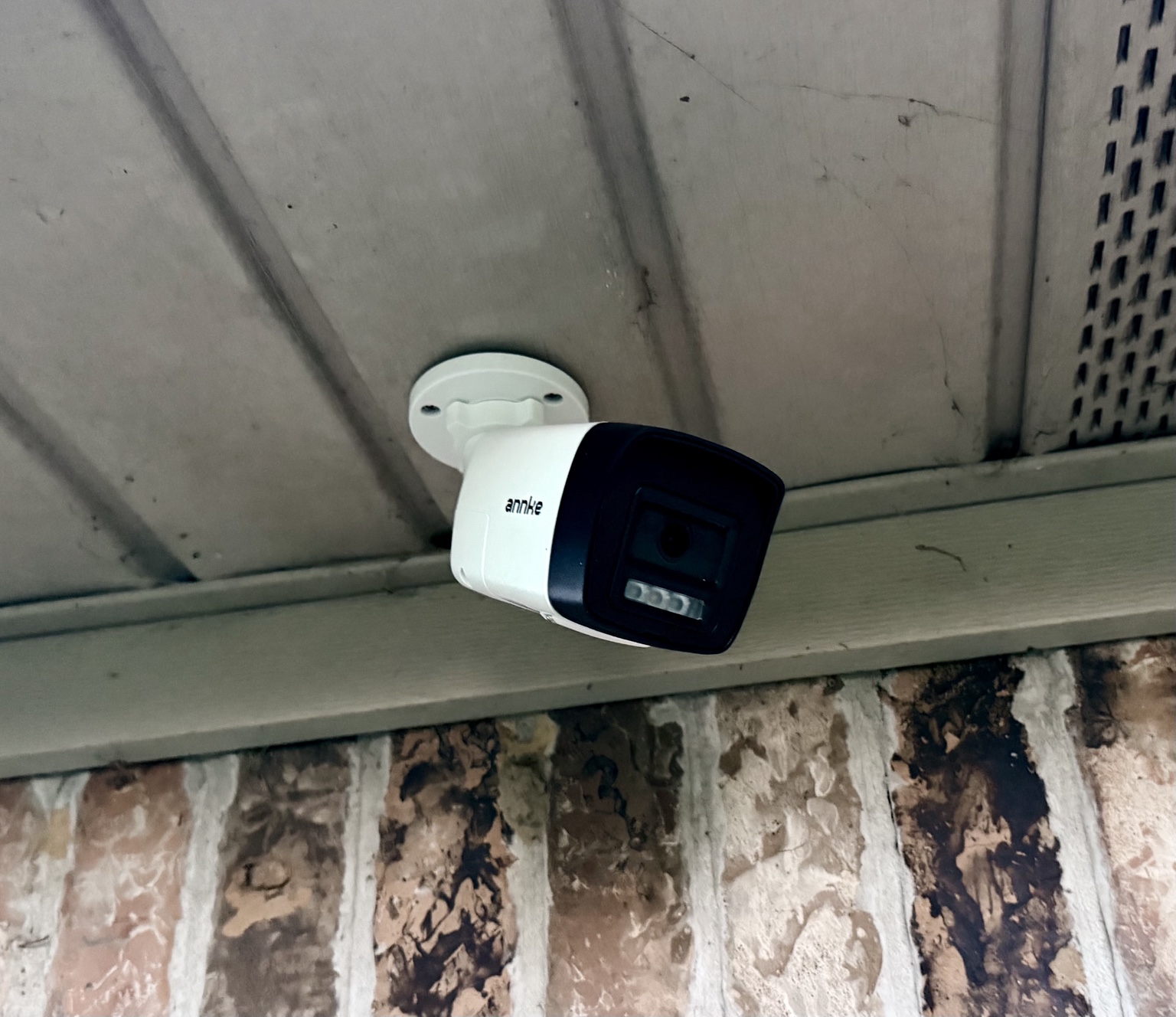 Horizon Security bullet camera installation